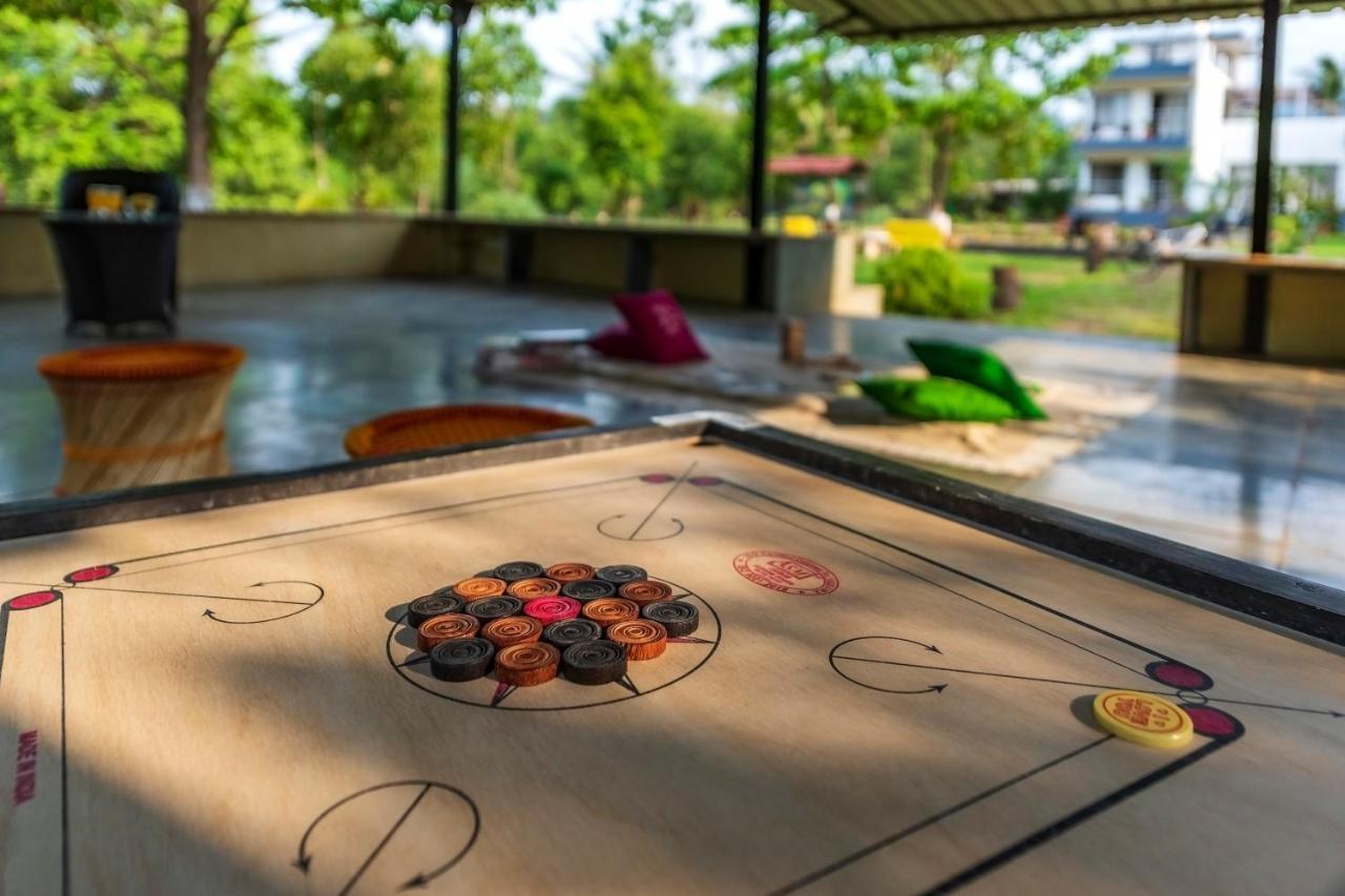 Saffronstays Lakeview Nivara - Farm With Private Pool Near Holiday home Pune