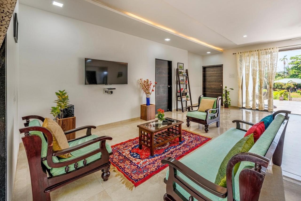 Saffronstays Lakeview Nivara - Farm With Private Pool Near Pune