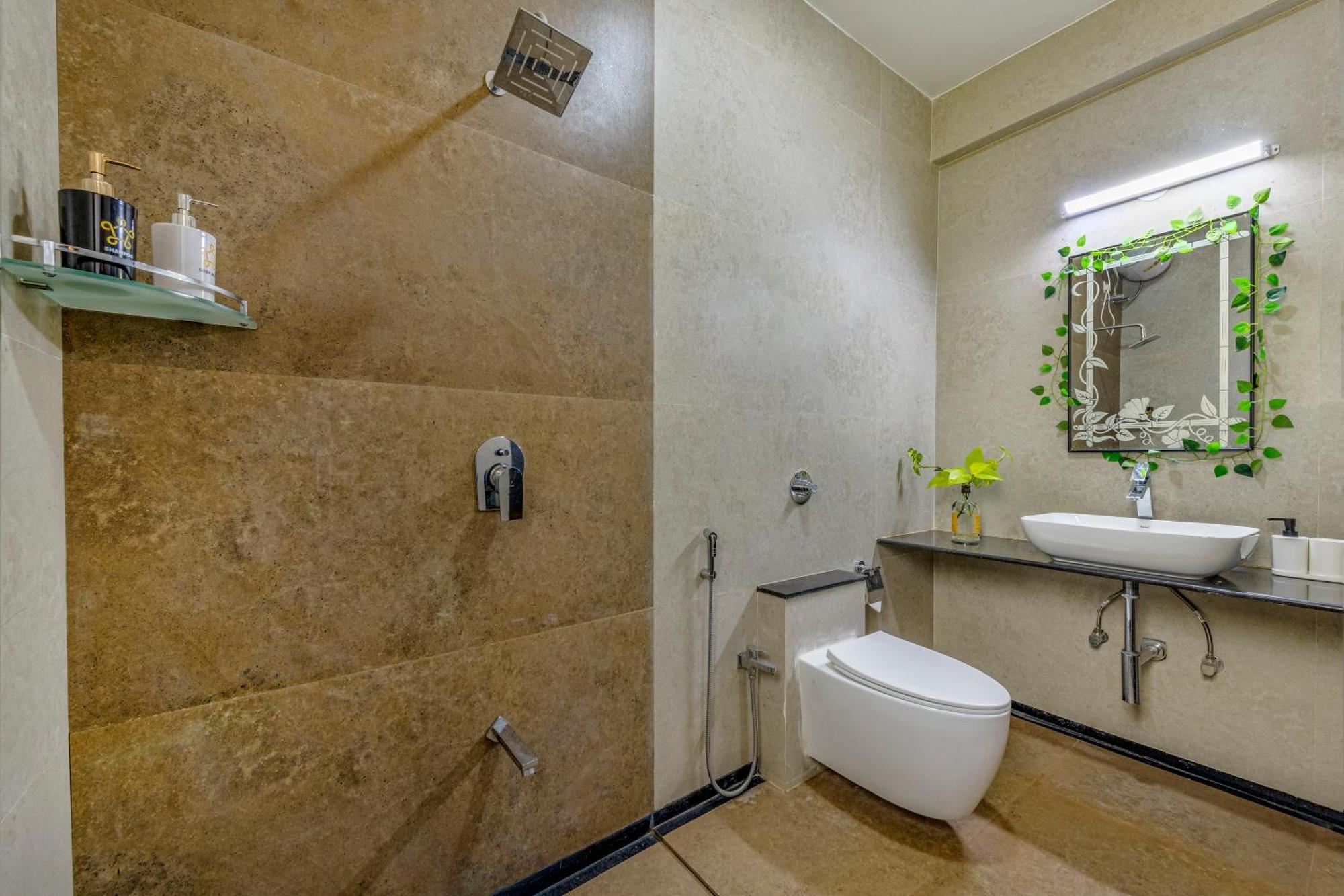 Saffronstays Lakeview Nivara - Farm With Private Pool Near Pune