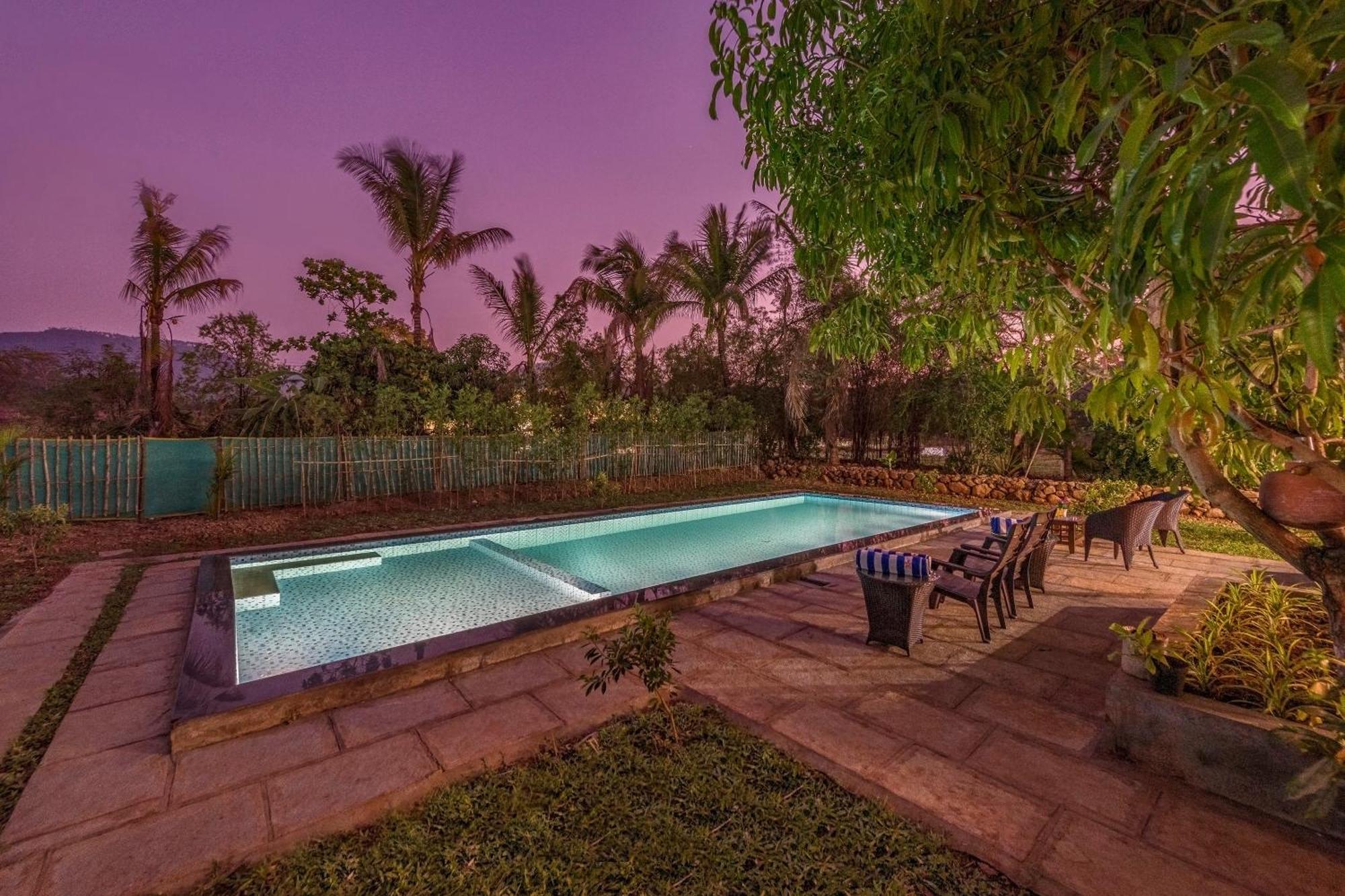 Saffronstays Lakeview Nivara - Farm With Private Pool Near Holiday home