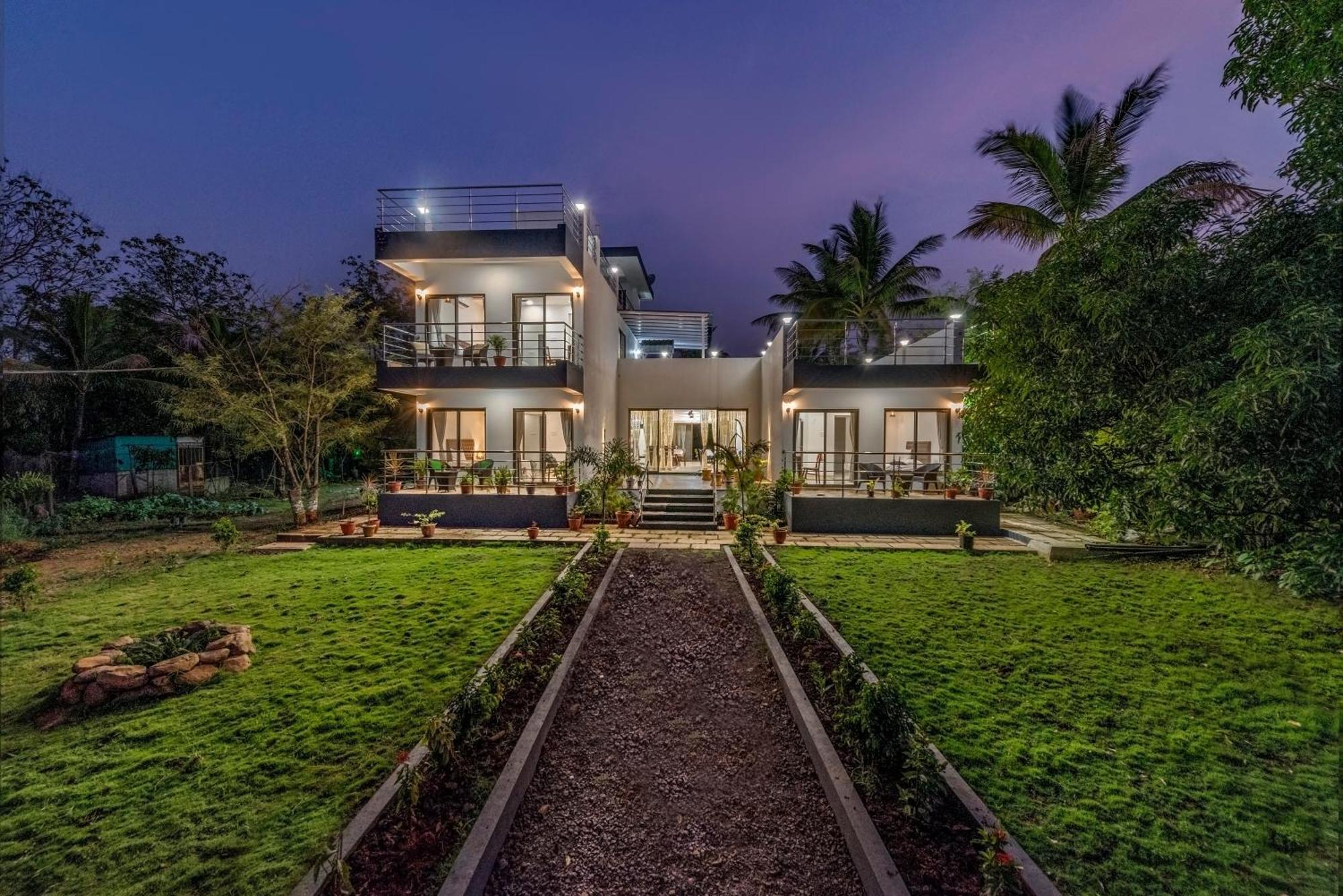 Saffronstays Lakeview Nivara - Farm With Private Pool Near * Pune